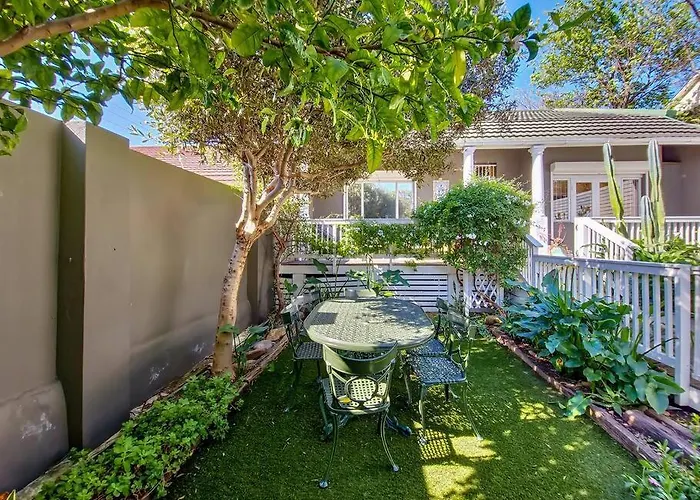 Spacious Family Home In Woodstock!