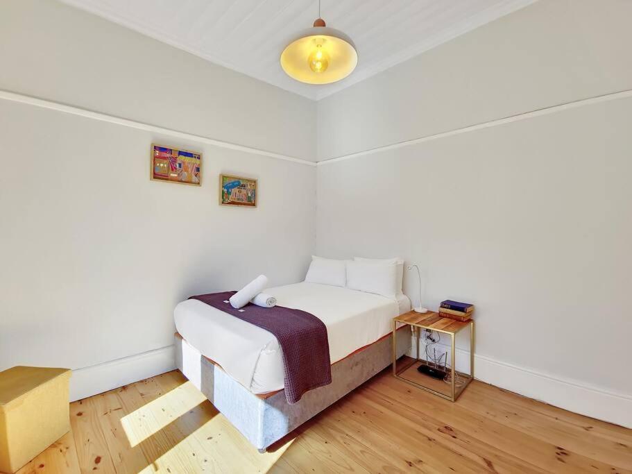 Spacious Family In Woodstock! Holiday home Cape Town